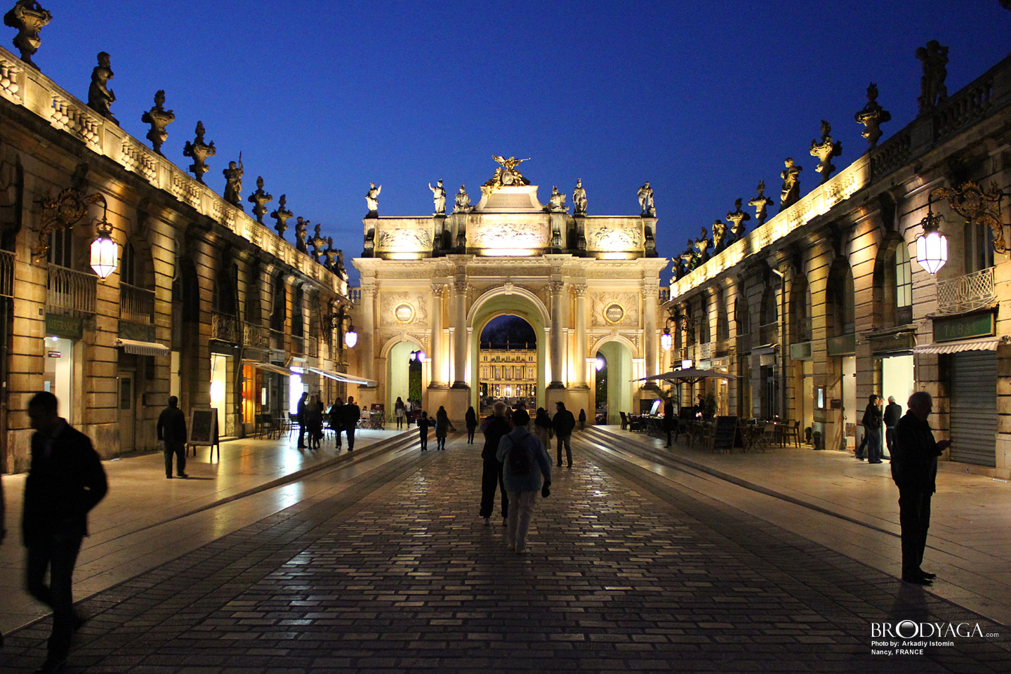 Place Stanislas by night